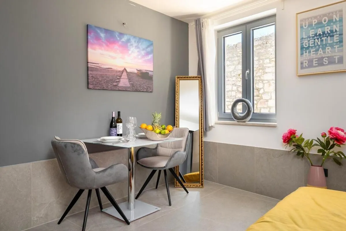 Apartamento Studio Jugo Umag Croacia