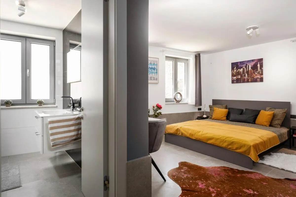 Studio Jugo Umag Apartamento