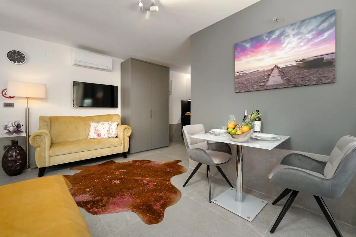 Studio Jugo Umag